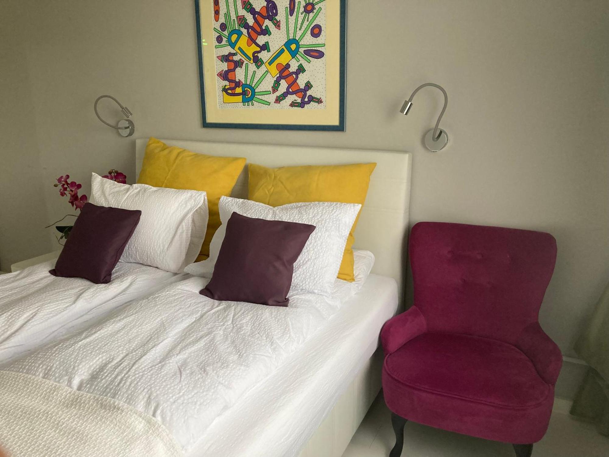 Apartamentul Max, Practic Si Confortabil Орадя Экстерьер фото