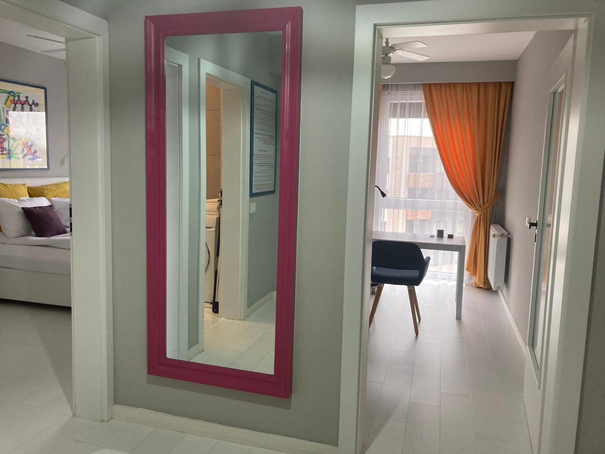 Apartamentul Max, Practic Si Confortabil Орадя Экстерьер фото